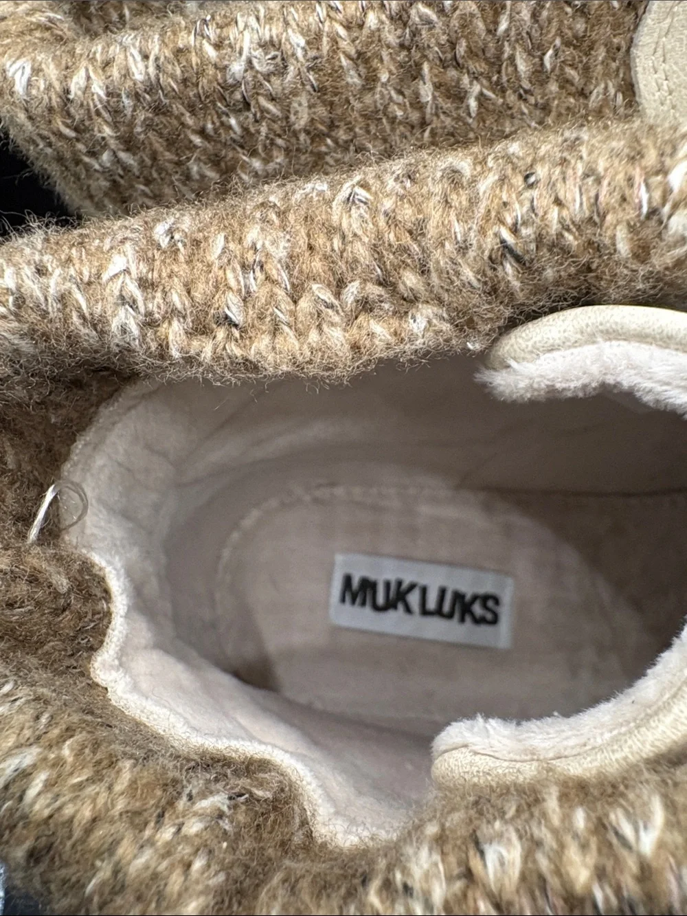 Muk Luks casual lace